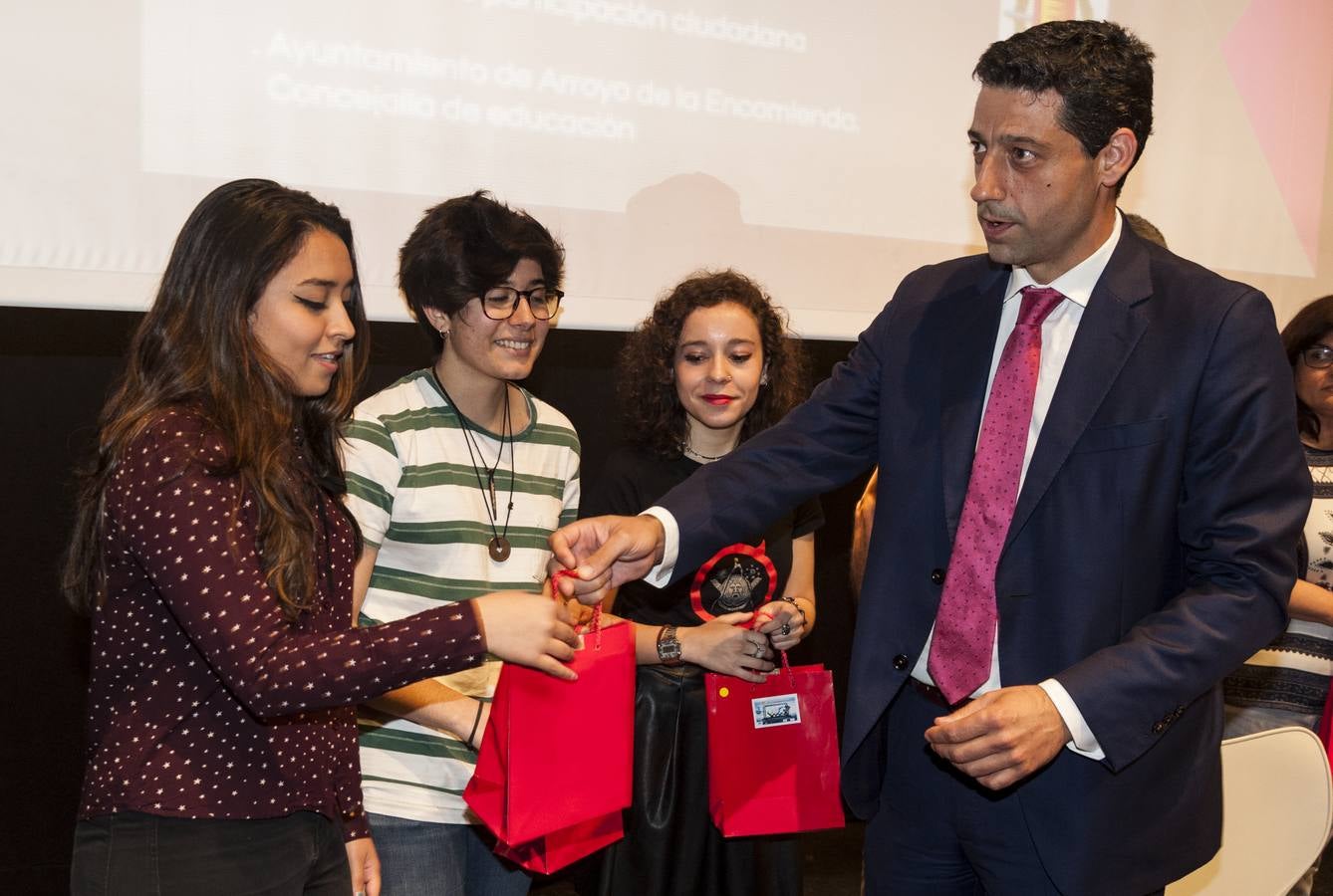 El IES José Jiménez Lozano de Valladolid premia los trabajos de investigación de sus alumnos