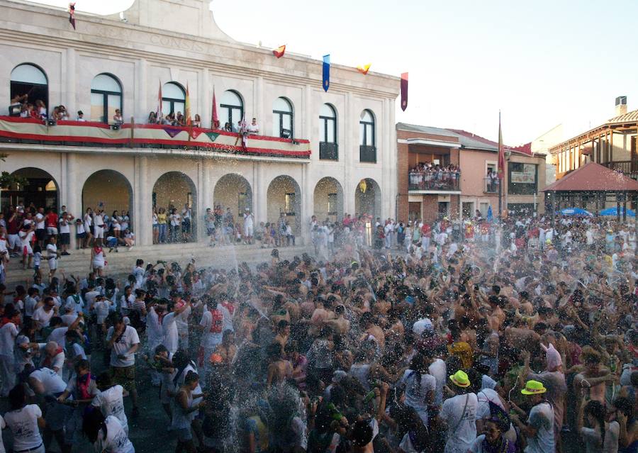 Chupinazo en las fiestas de Íscar