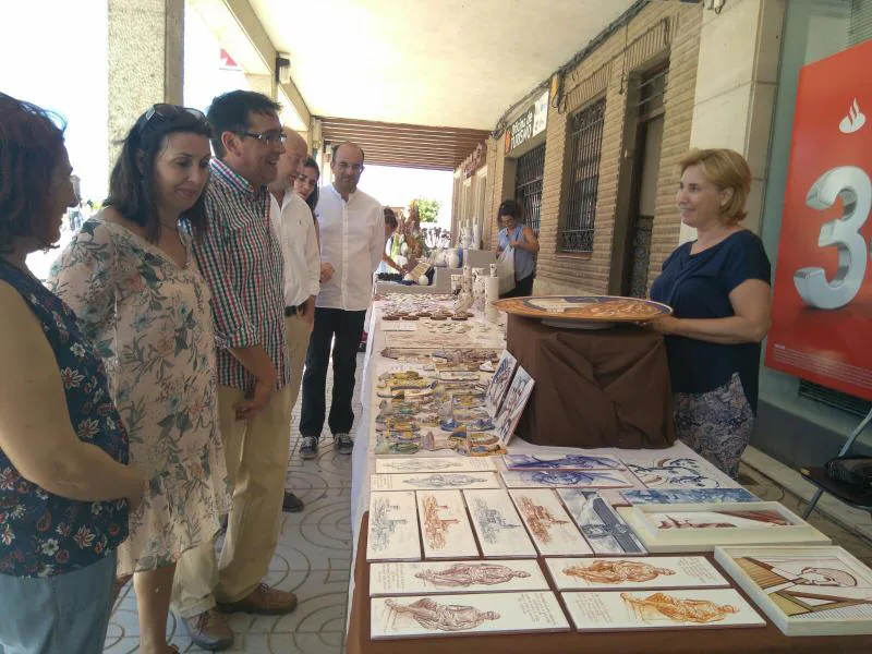 Feria de cerámica en Paredes de Nava