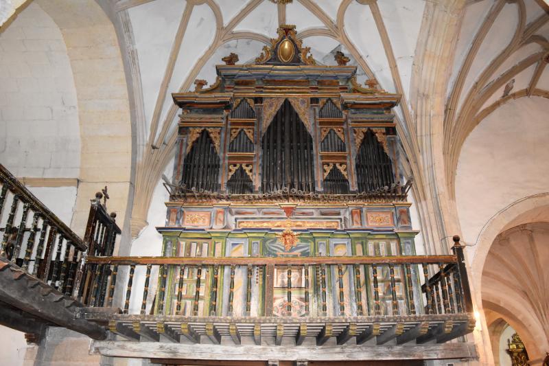 La nueva cubierta de la iglesia de Prádanos