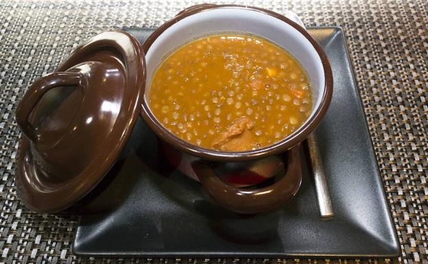 Guiso de lentejas pardinas