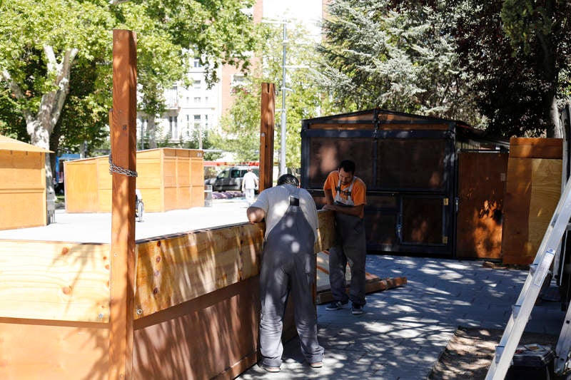 Comienza la instalación de las casetas de la Feria de Día de Palencia