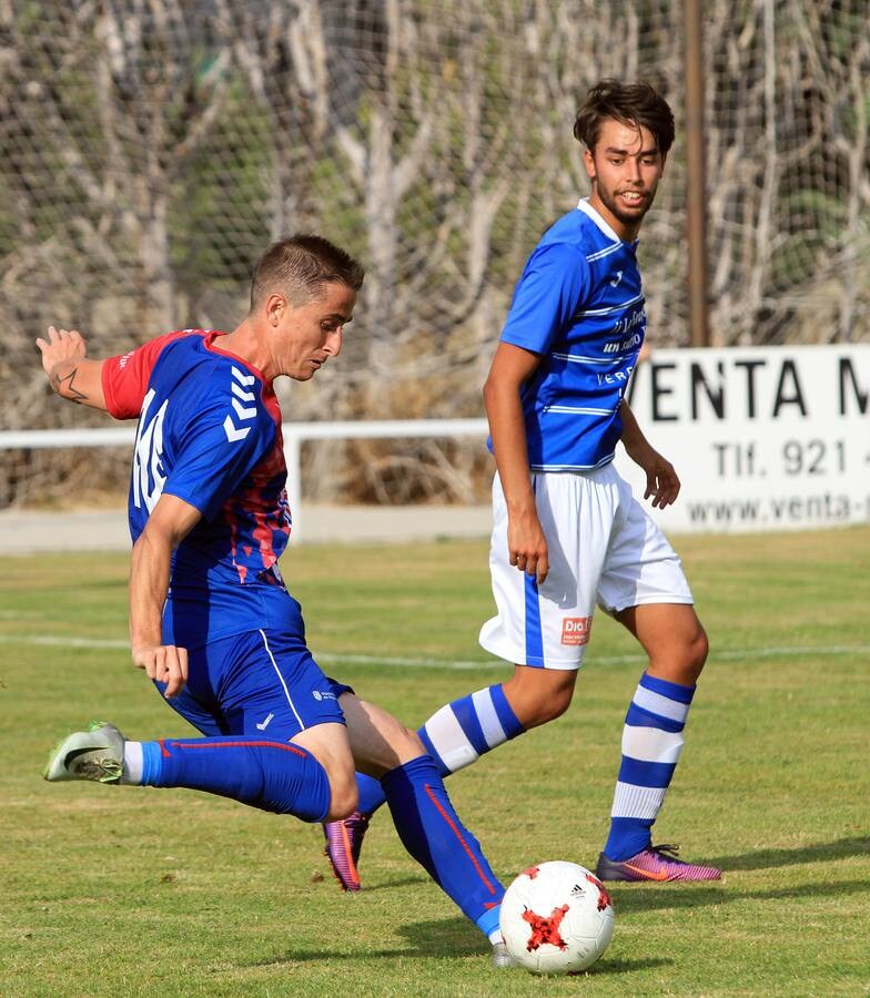 El encuentro estuvo marcado por el doble homenaje que ambos clubes rindieron a José María Martín 'Caramelo' y Nicolás Álvaro 'Cañero'