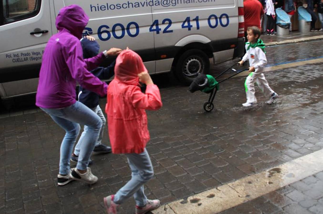 Encierros del Chupete, de Promoción y juegos de toros acercan a los más pequeños a iniciarse en el mundo de la tauromaquia