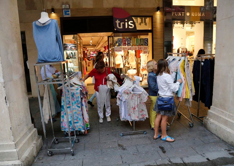 Una iniciativa de los comerciantes, con ofertas y promociones para paliar el flojo verano