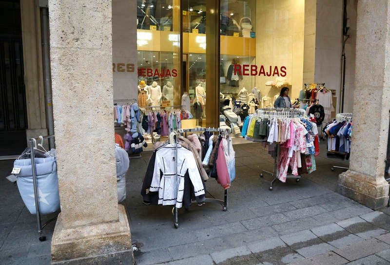 Una iniciativa de los comerciantes, con ofertas y promociones para paliar el flojo verano
