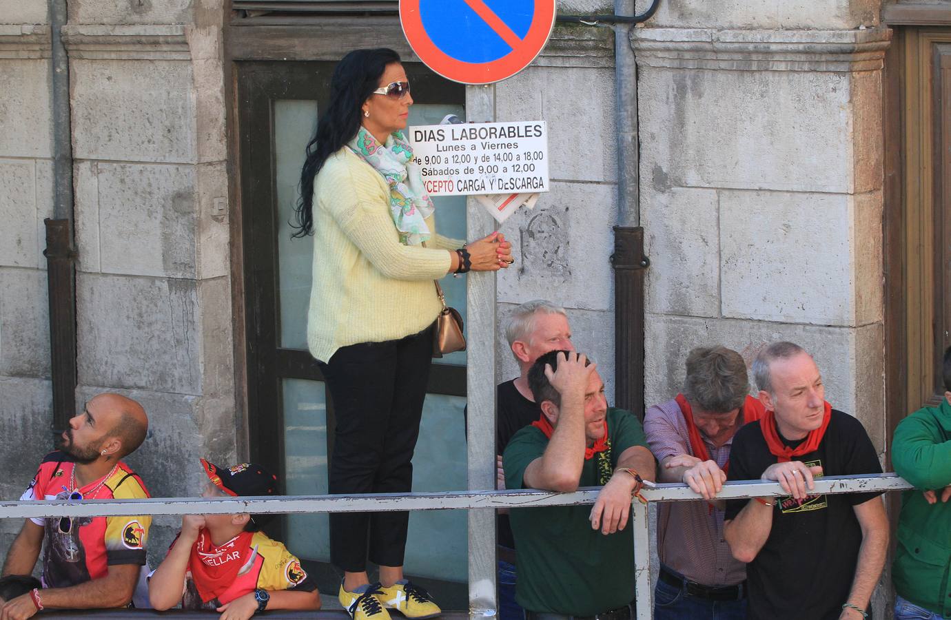 Los toros de la ganadería de Lagunajanada, protagonizaron momentos emocionantes y peligrosos en las calles, al entrar toda la manada disgregada
