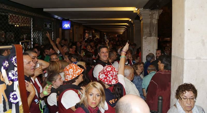 La lluvia obliga a posponer el pregón para mañana 