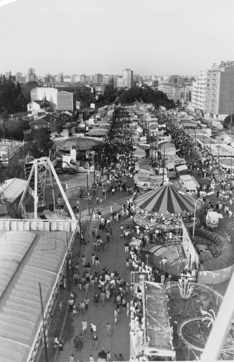 1986. Panorámica de las ferias instaladas en La Rubia.