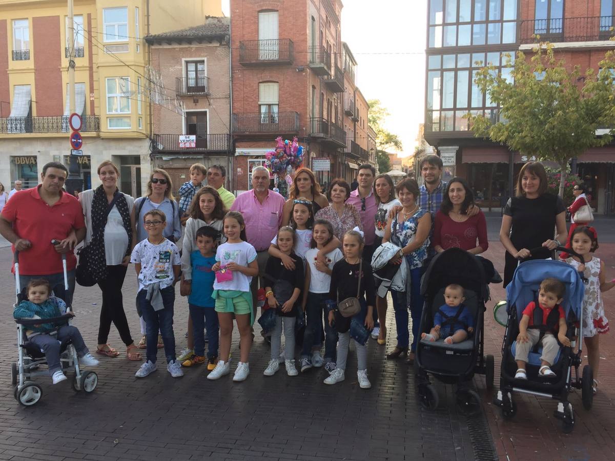 Sonia Andrino, con toda su familia.