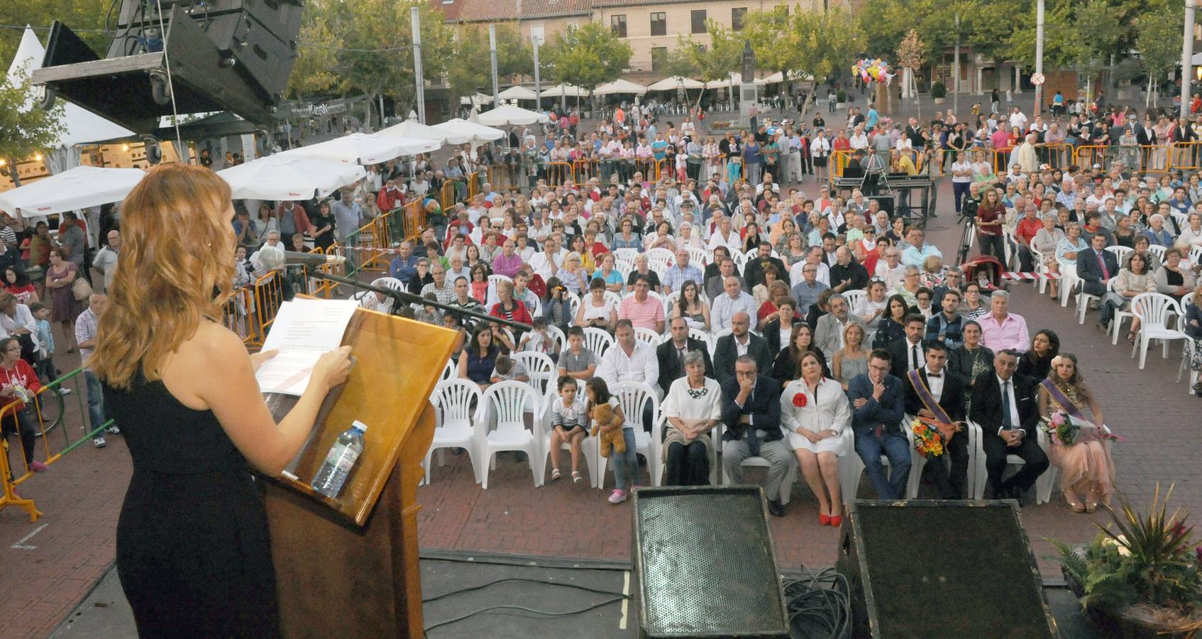 Sonia Andrino, redactora jefa de El Norte de Castilla, ha sido la encargada de inaugurar las fiestas de San Antolín.