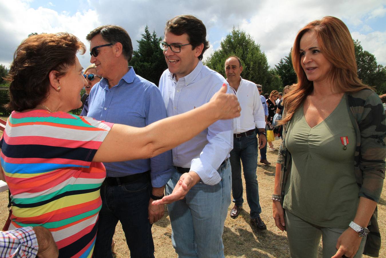 Los principales representates populares de la provincia no faltaron a su cita en el área recreativa de El Pardal donde un año más, y ya van veintiséis, pudieron tratar de cerca con sus simpatizantes y militantes