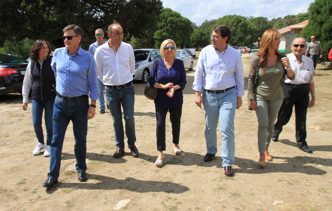 Los principales representates populares de la provincia no faltaron a su cita en el área recreativa de El Pardal donde un año más, y ya van veintiséis, pudieron tratar de cerca con sus simpatizantes y militantes