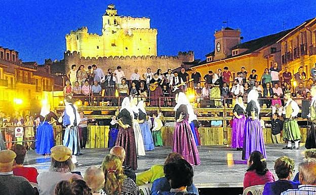 Actuación del grupo folclórico mallorquín. 