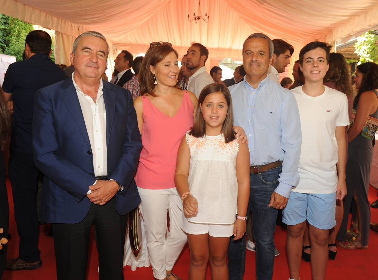 Julio de las Heras, Ana Gutiérrez, Miguel G. Marbán y los niños Ana y Álvaro.
