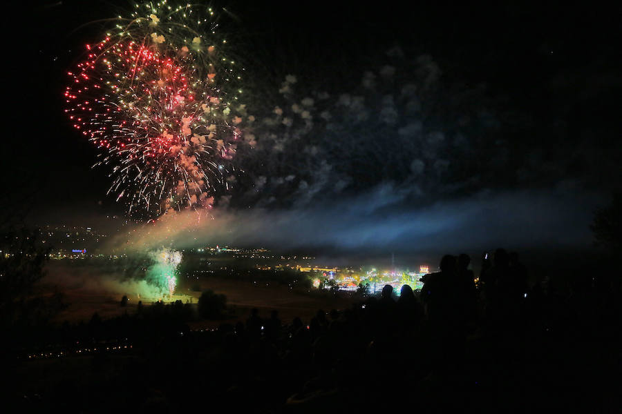 Fuegos artificiales. Primera sesión. Pirotecnia Turis