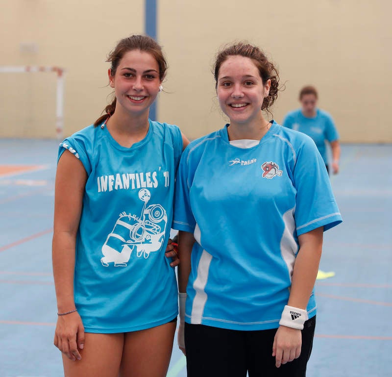 Ochenta jugadores y ocho técnicos preparan el Campeonato de España en las instalaciones del pabellón Diego Cosgaya y del Campo de la Juventud