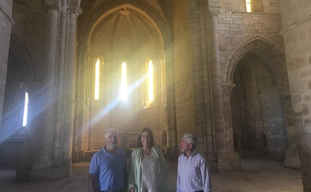 La presidenta de la Diputación en la ermita de Ribas.