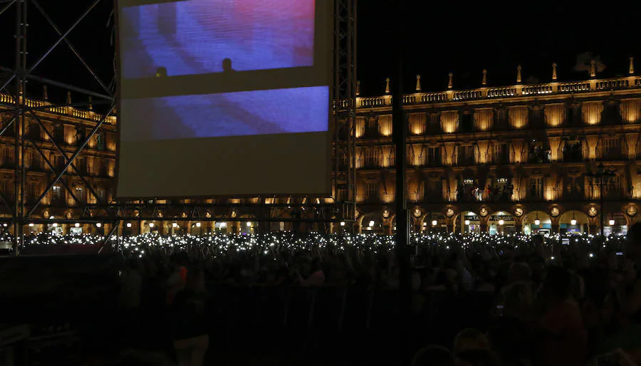 Juan Magán llena la Plaza Mayor de Salamanca