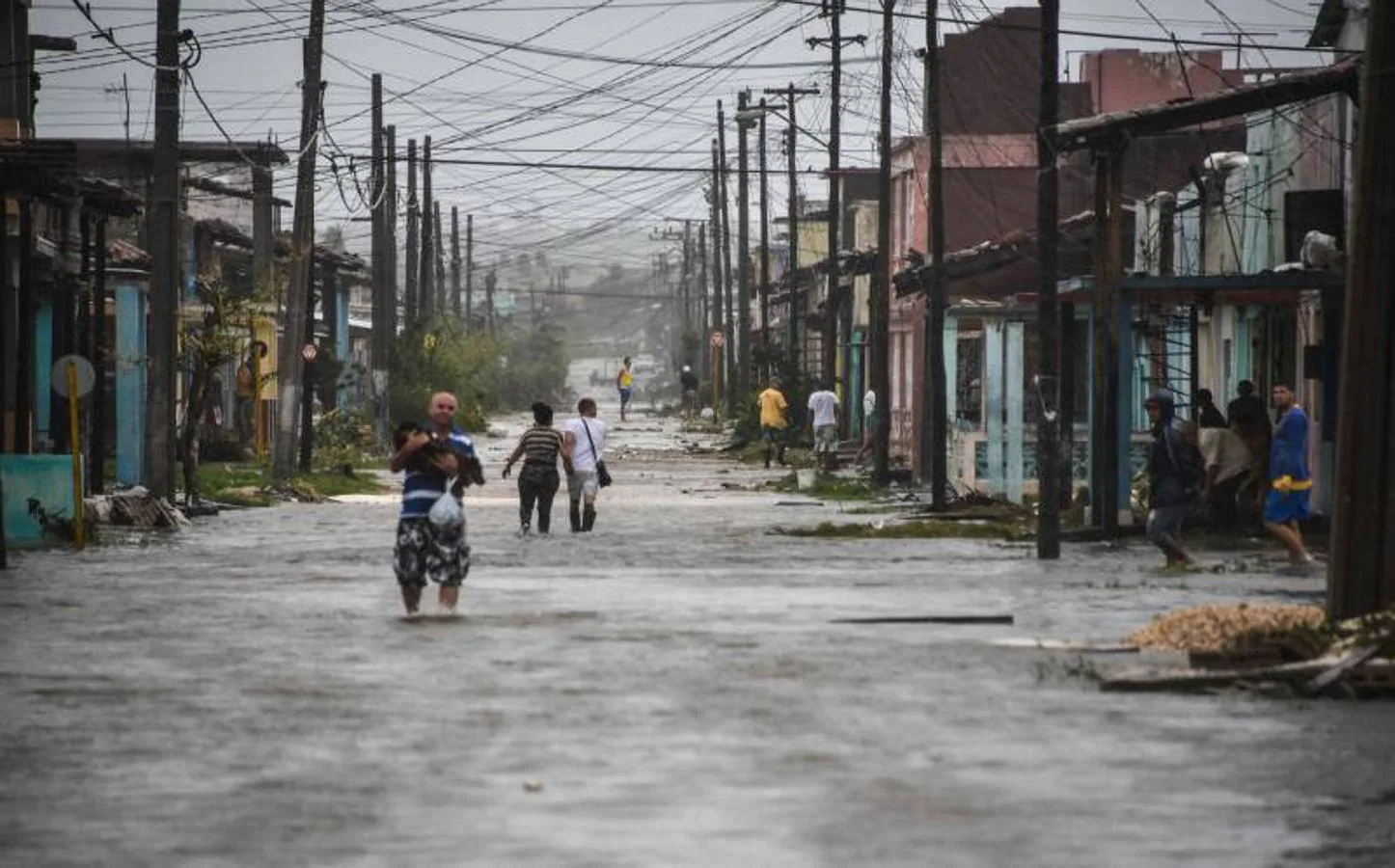 1,7 millones de personas han sido evacuadas en el país caribeño.