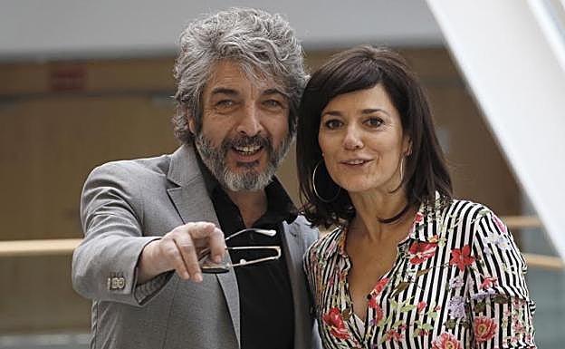 Ricardo Darín y Andrea Pietra, durante la presentación de la obra 'Escenas de la vida conyugal'.
