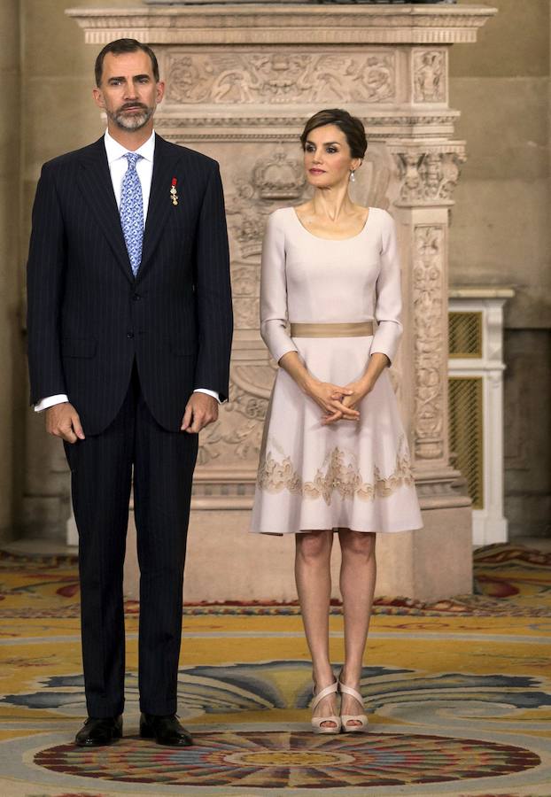 Don Felipe y doña Letizia, durante una ceremonia en el Palacio Real en junio de 2015.