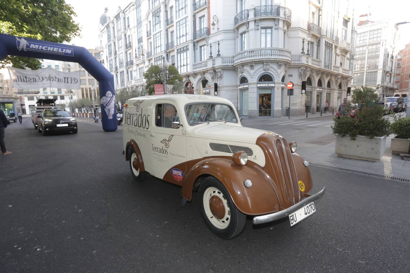 Más de 300 modelos de coches clásicos