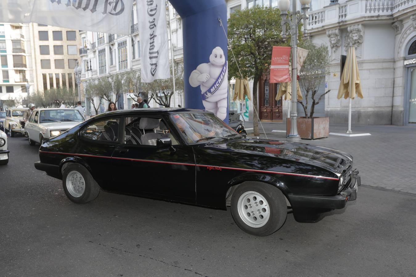 Más de 300 modelos de coches clásicos