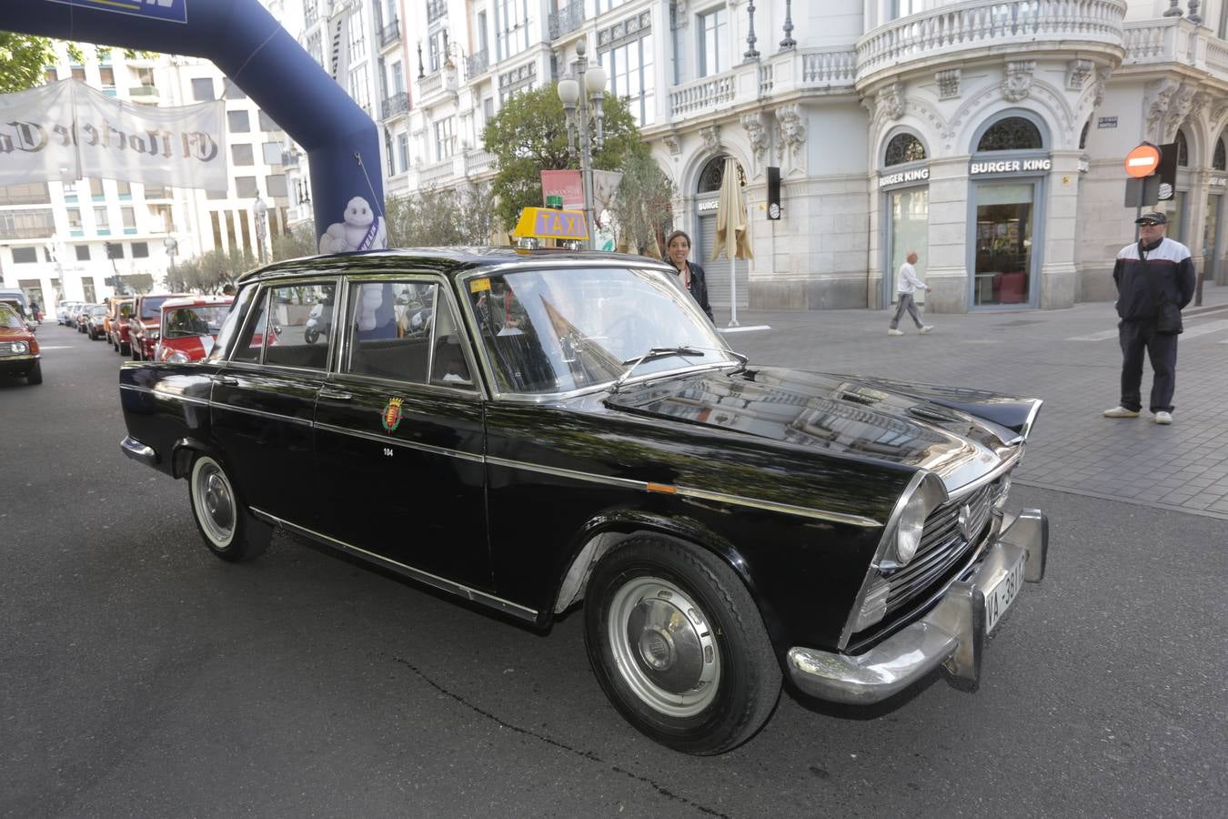 Más de 300 modelos de coches clásicos
