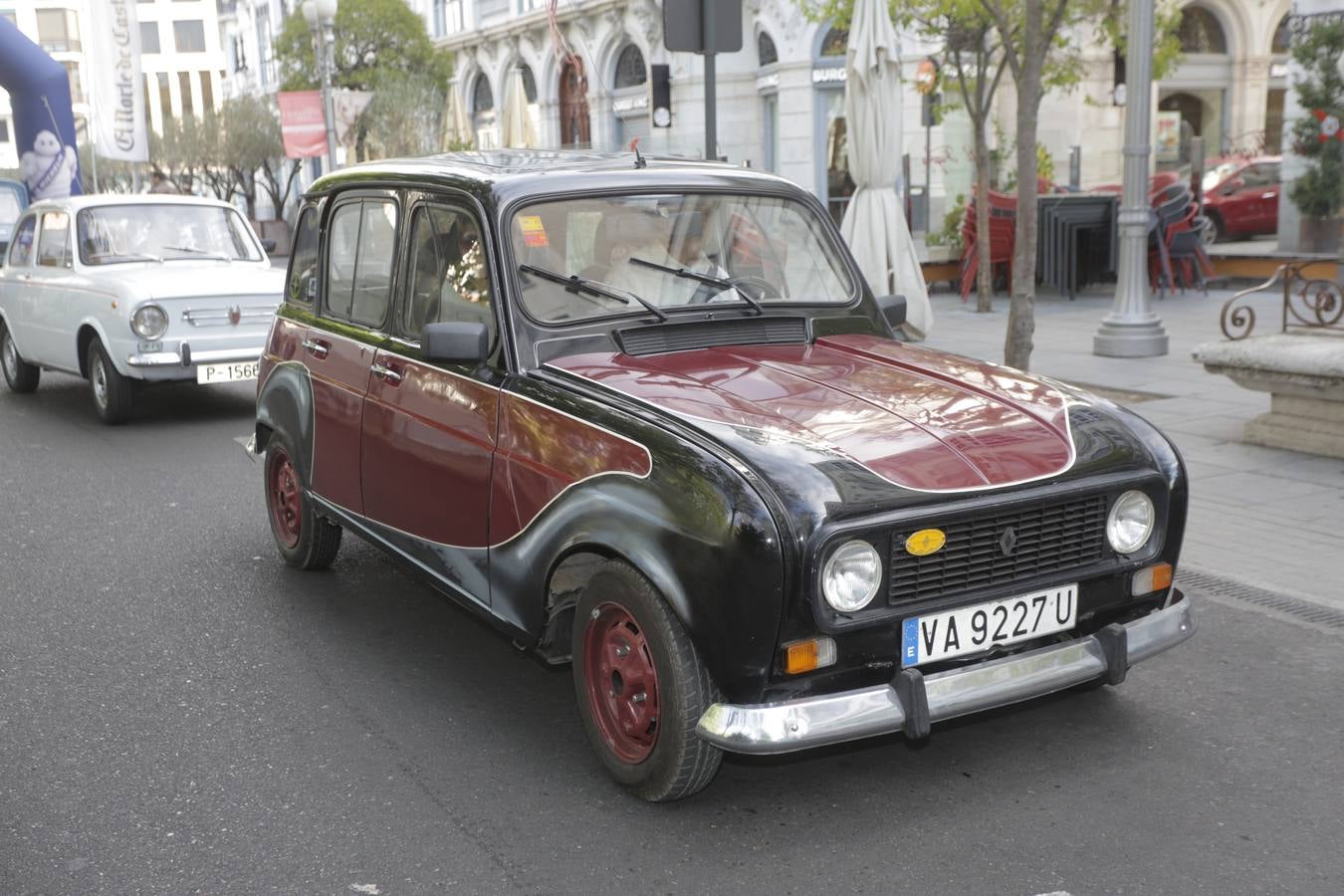 Más de 300 modelos de coches clásicos