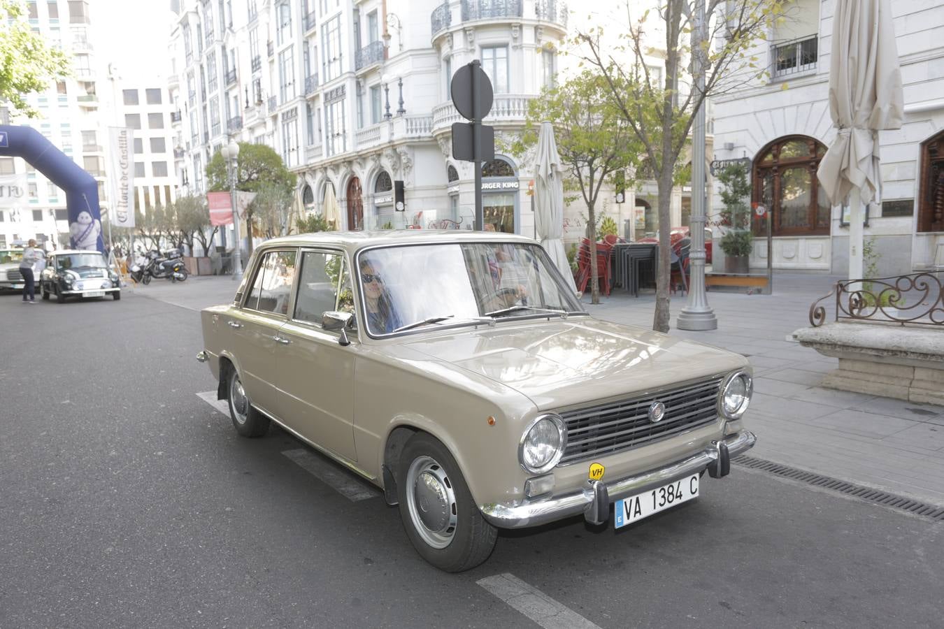 Más de 300 modelos de coches clásicos