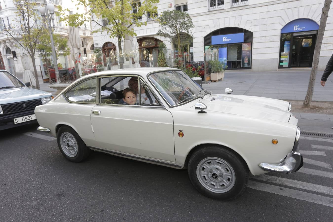 Más de 300 modelos de coches clásicos