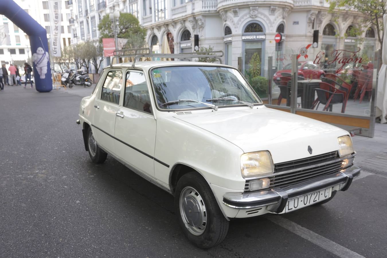 Más de 300 modelos de coches clásicos