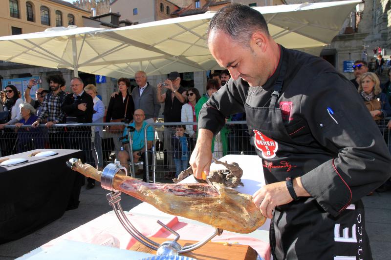 V Feria del Jamón de Castilla y León en Segovia