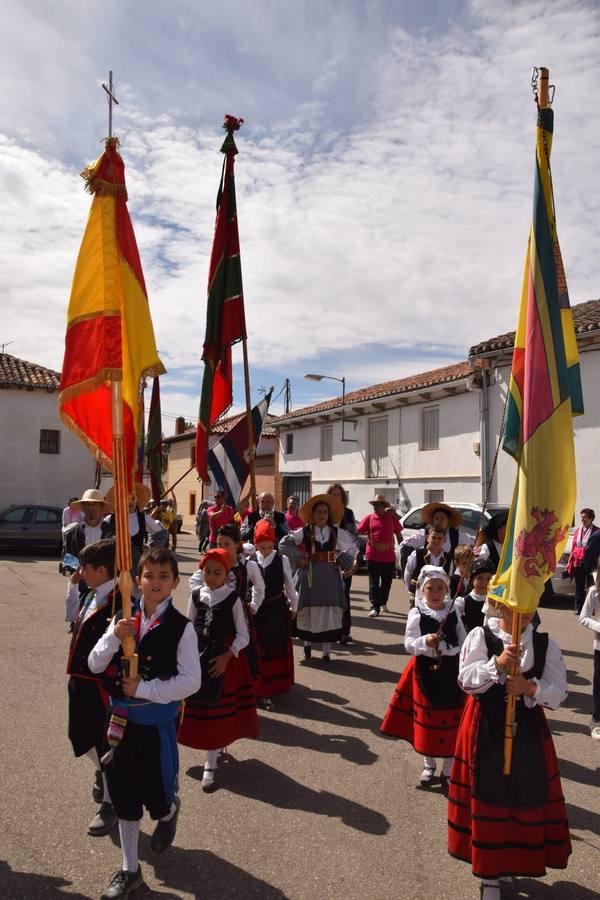 Encuentro de estandartes en Poza de la Vega