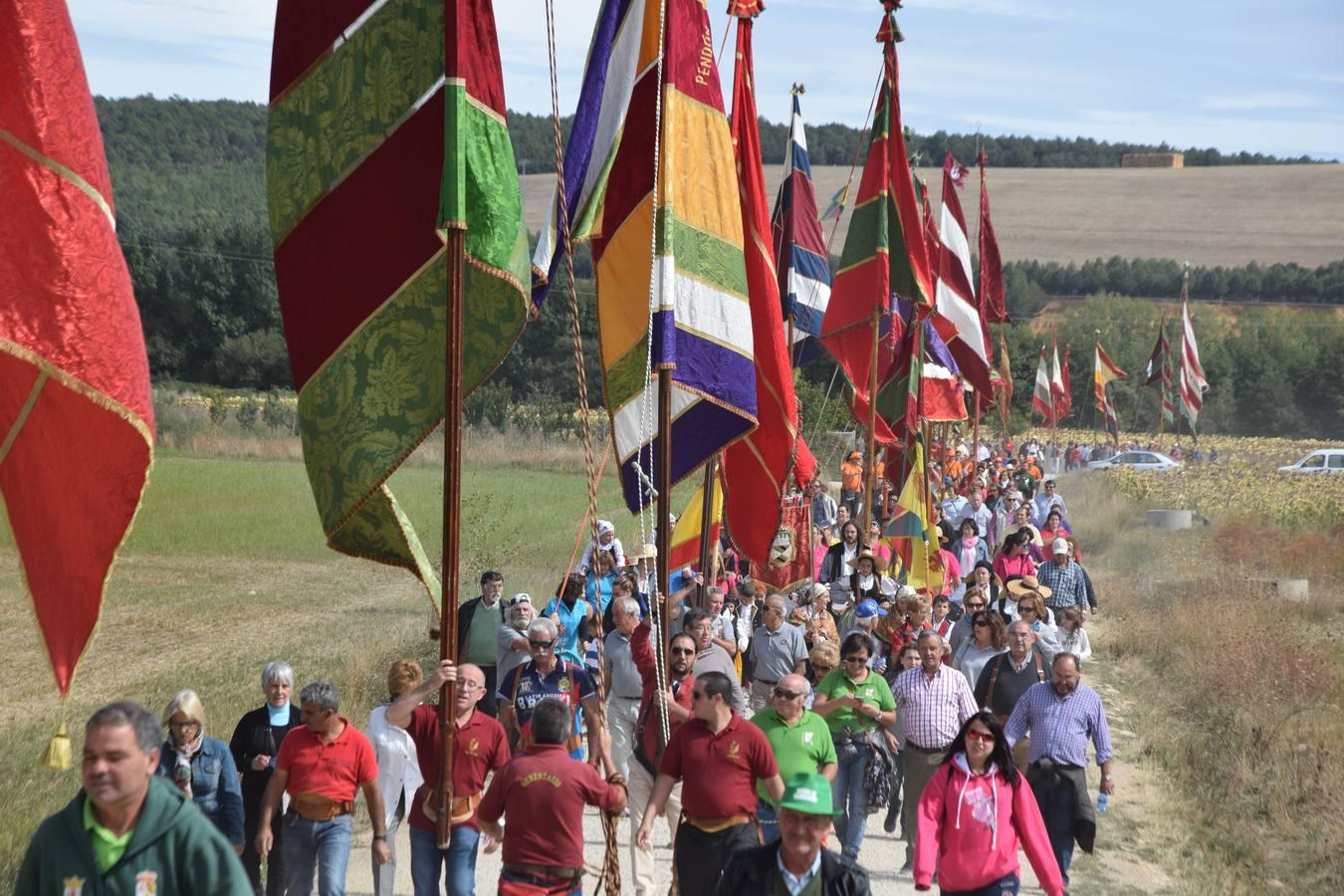 Encuentro de estandartes en Poza de la Vega