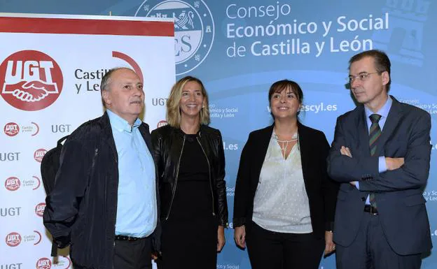 Faustino Temprano, la consejera Alicia García, Cristina Antoñanzas y Germán Barrios. 