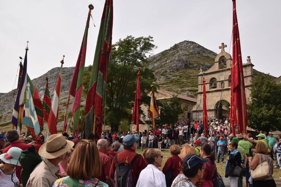 Romería en el santuario de la Virgen del Brezo