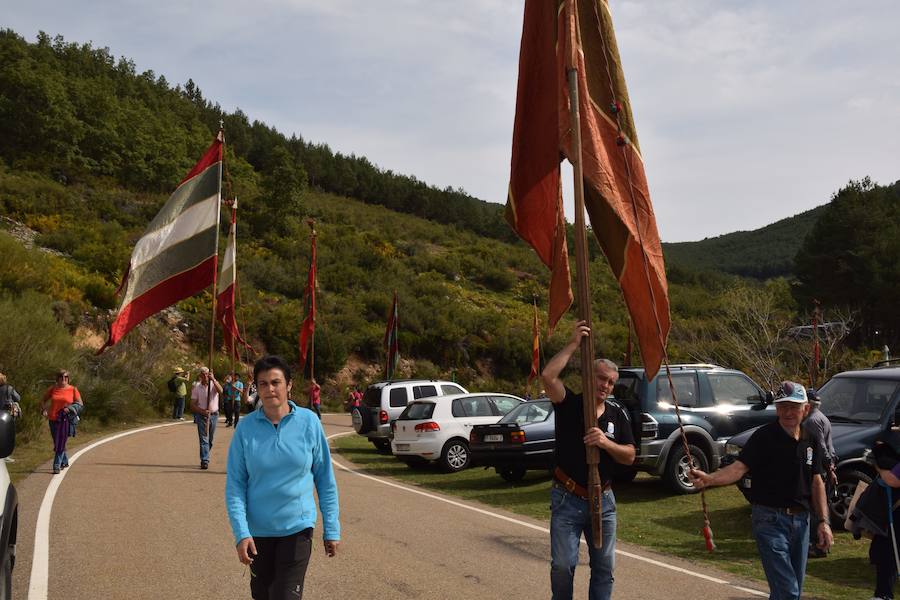 Romería en el santuario de la Virgen del Brezo