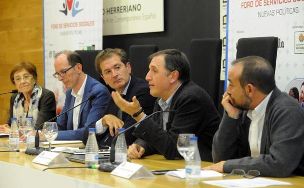 Natividad de la Red, Félix Moro, Fernando Conde (moderador), Fernando Fantova y Luis Barriga. 