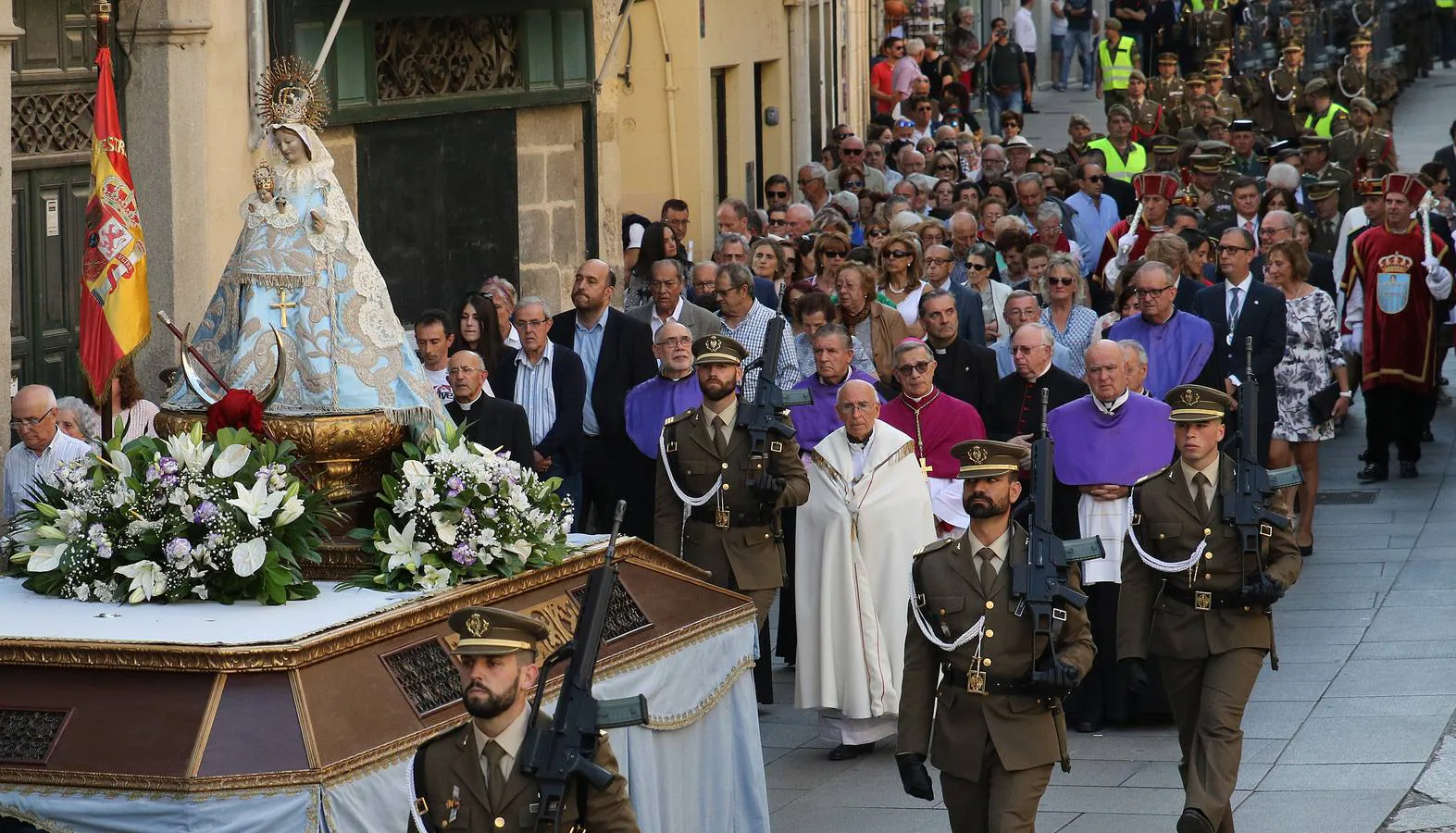 Bajada de la virgen de la Fuencisla a su santuario