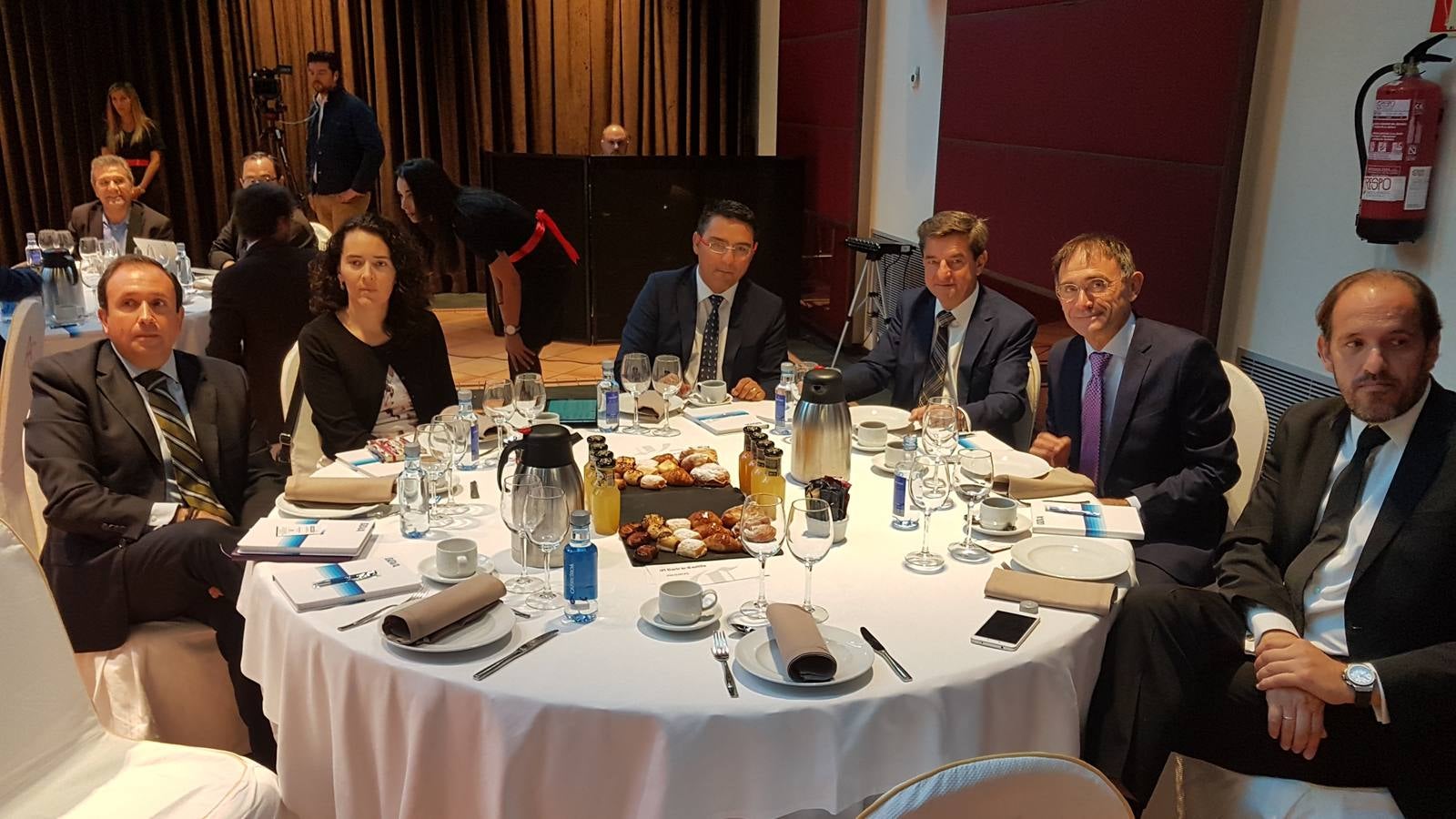 El Norte de Castilla y BBVA organizan este desayuno informativo en el hotel AC Palacio de Santa Ana de Valladolid.