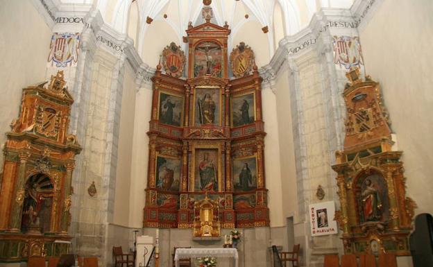 Retablo mayor de la iglesia de Santa Clara. 