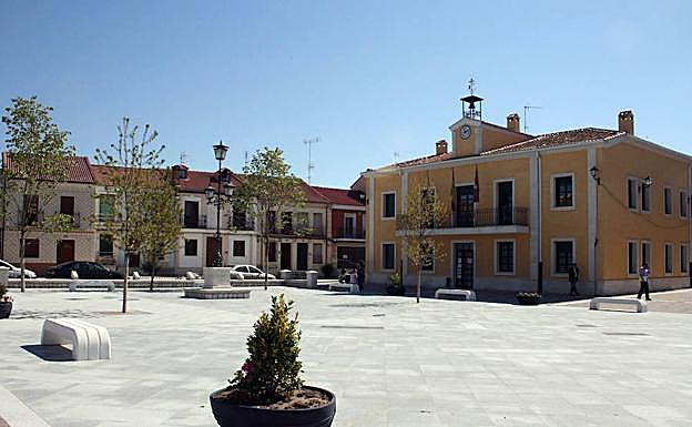 Plaza Mayor de Sanchonuño. 