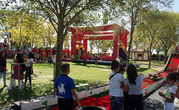 Parque Lope de Vega donde juegan los niños y tenía que celebrarse la paellada. 