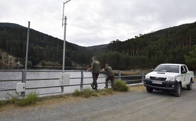 Antenas detectoras nivel del agua del embalse del Tejo en El Espinar. 