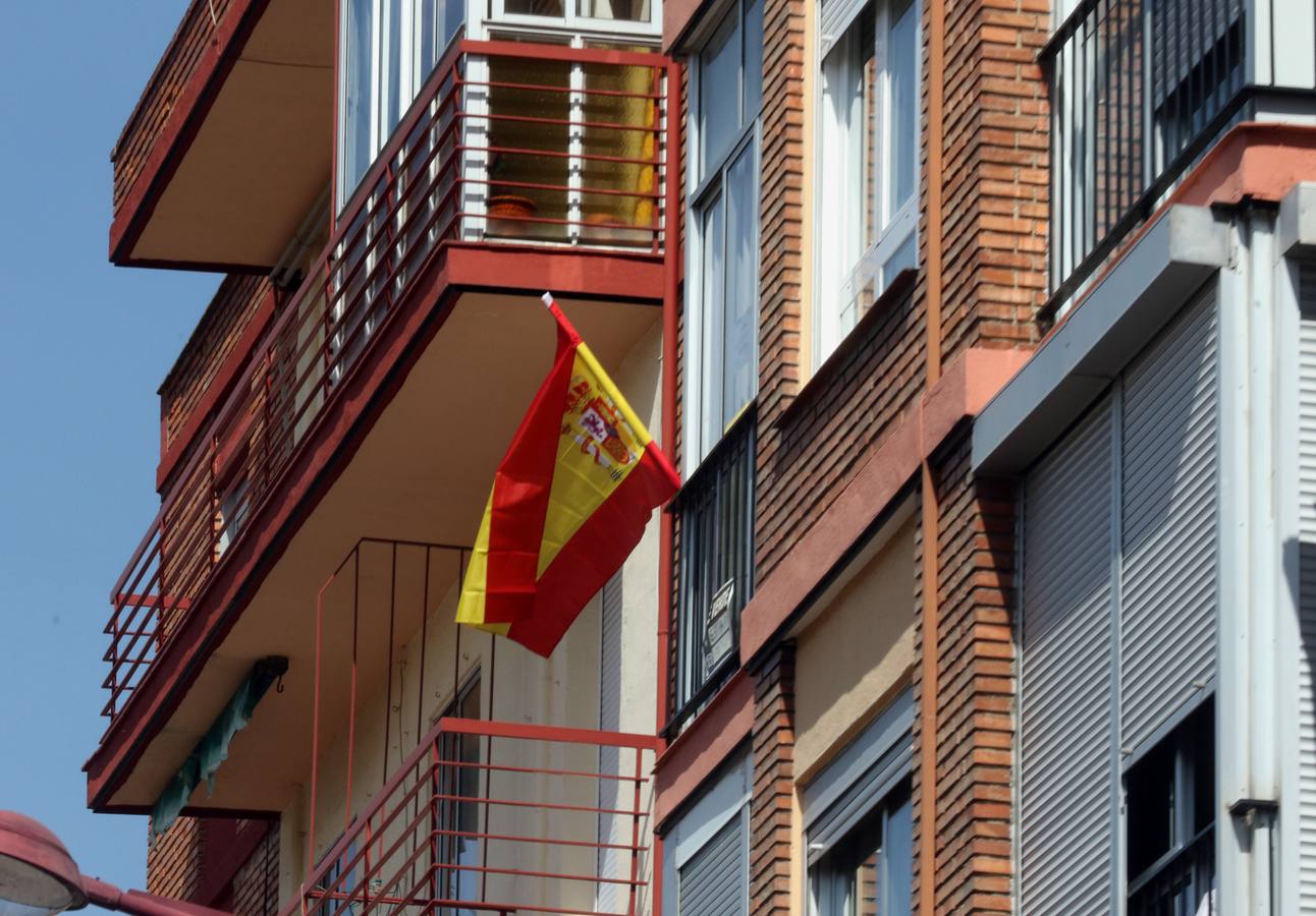 Valladolid se suma a la iniciativa de colgar banderas por la unidad del país
