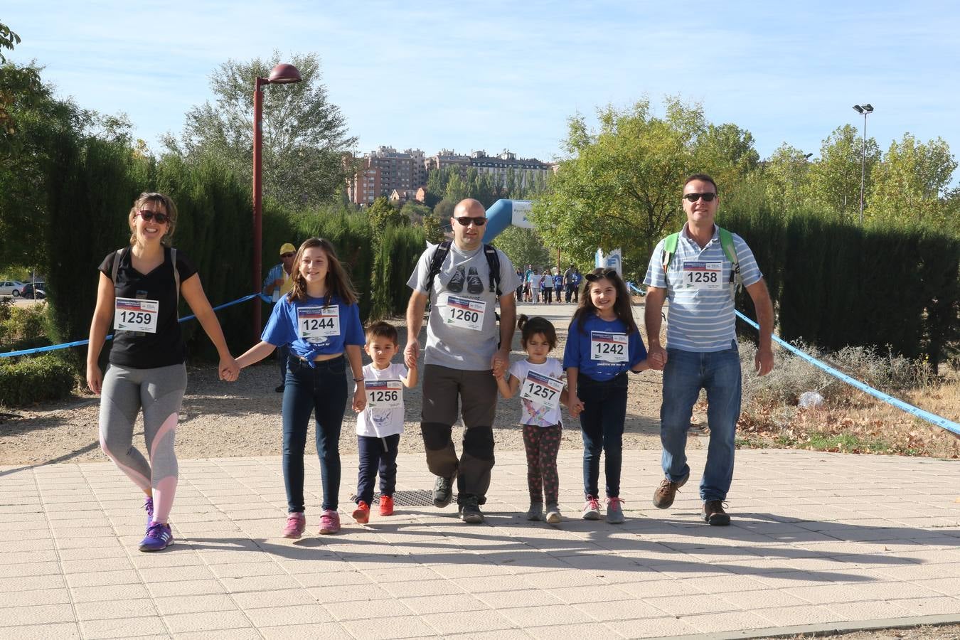 III Caminata solidaria por el Banco de Alimentos (1/2)