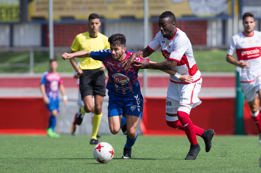 Dos goles de Dani Calleja frente al San Sebastián de los Reyes dan la victoria al equipo segoviano (0-2)