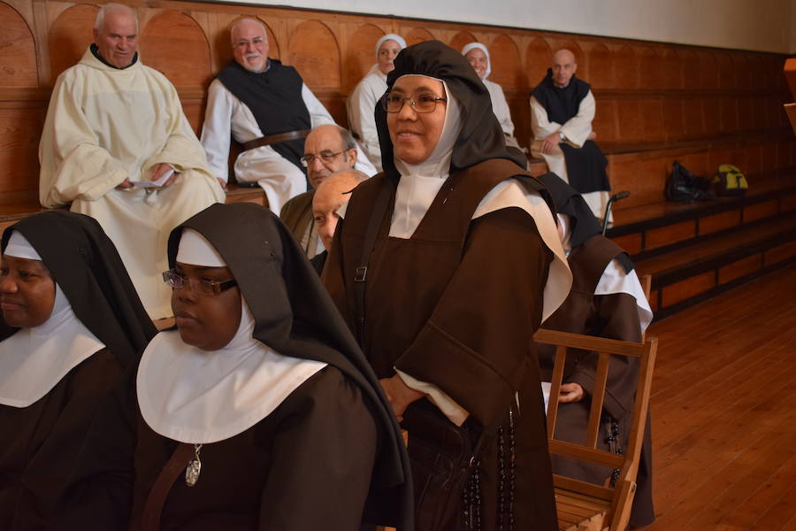 El obispo, Manuel Herrero, anima a los monjes y monjas a abrirse a la sociedad para que «la gente pueda entrever lo que somos y hacemos»